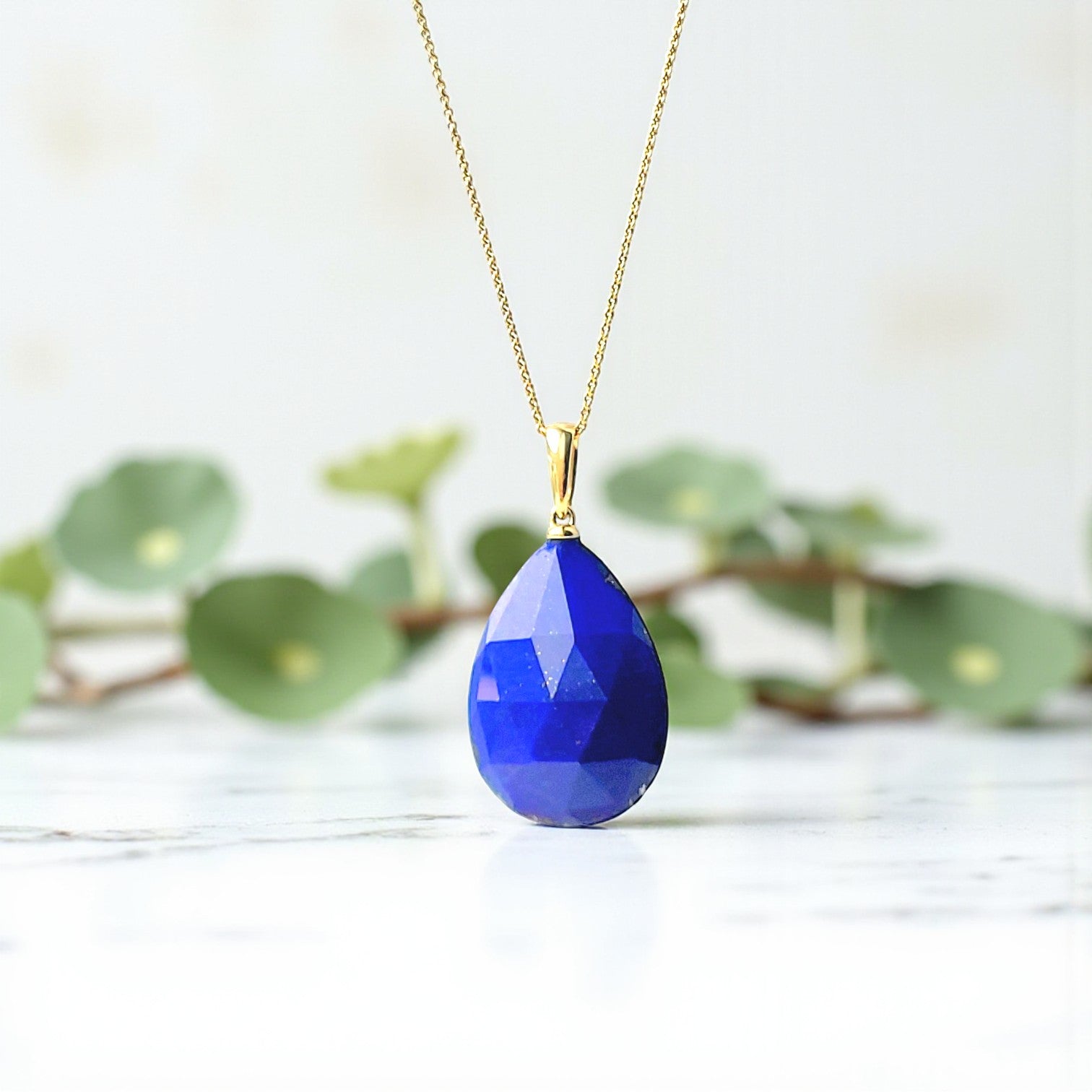 Edelsteinanhänger Lapislazuli mit Halskette in 585 Gold